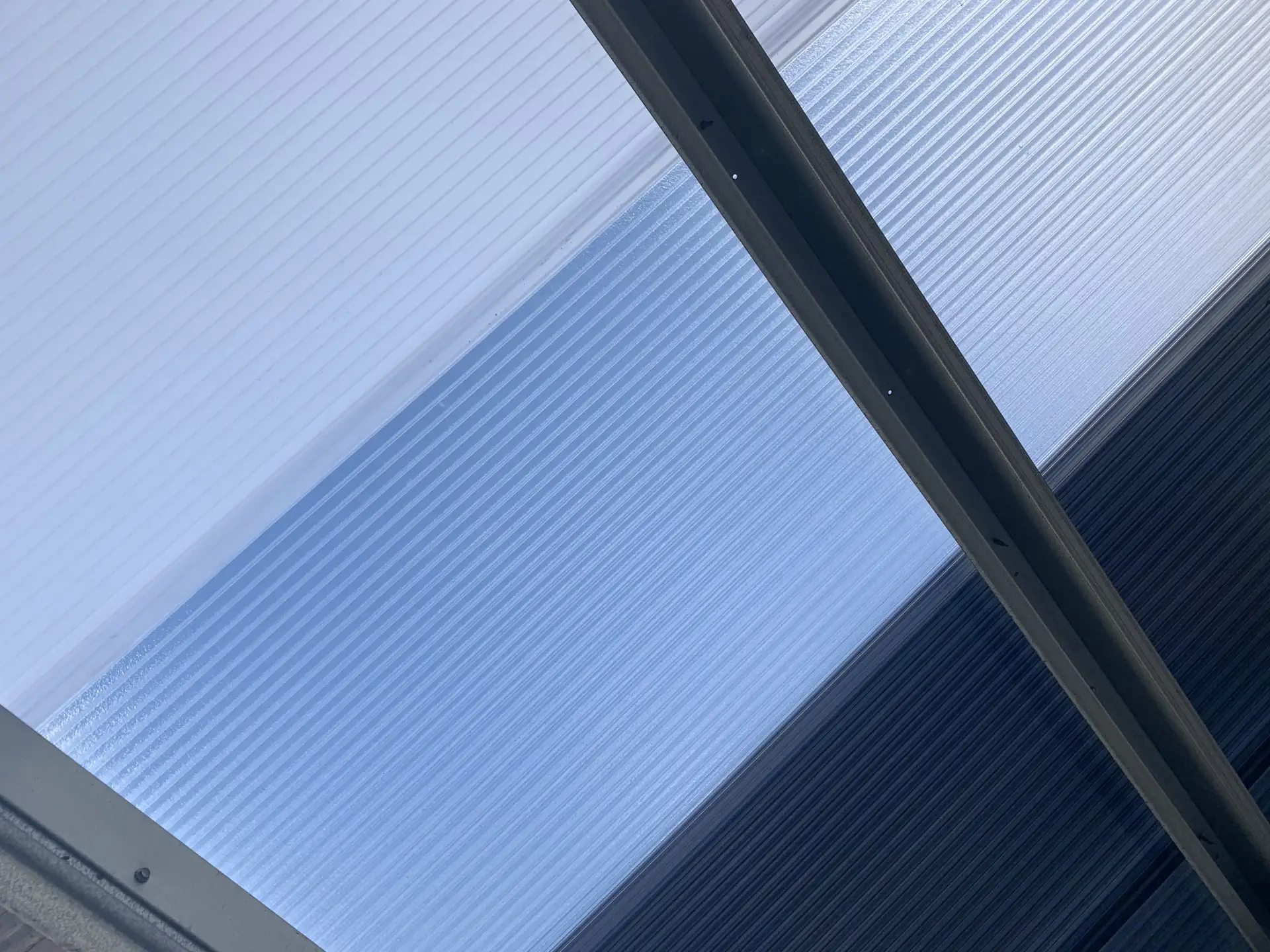 EasyClick PC roof viewed from below